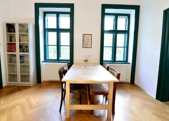 Quiet&green, With Terrace Apartment
