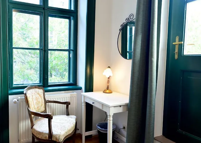 Quiet&green, With Terrace Apartment Wien